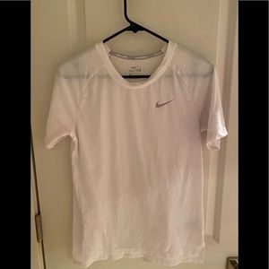 Women’s Nike shirt